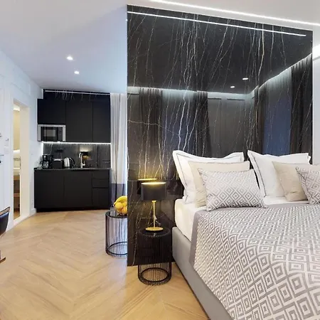 Illyria Luxury Studio Apartments Split Exterior photo